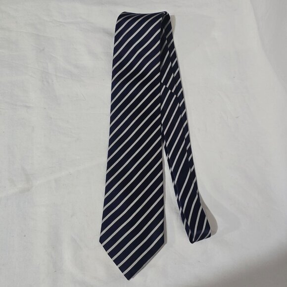 Donald J Trump Signature Silk Necktie - Blue White Striped - 3 5/8" x 62" - Picture 2 of 5